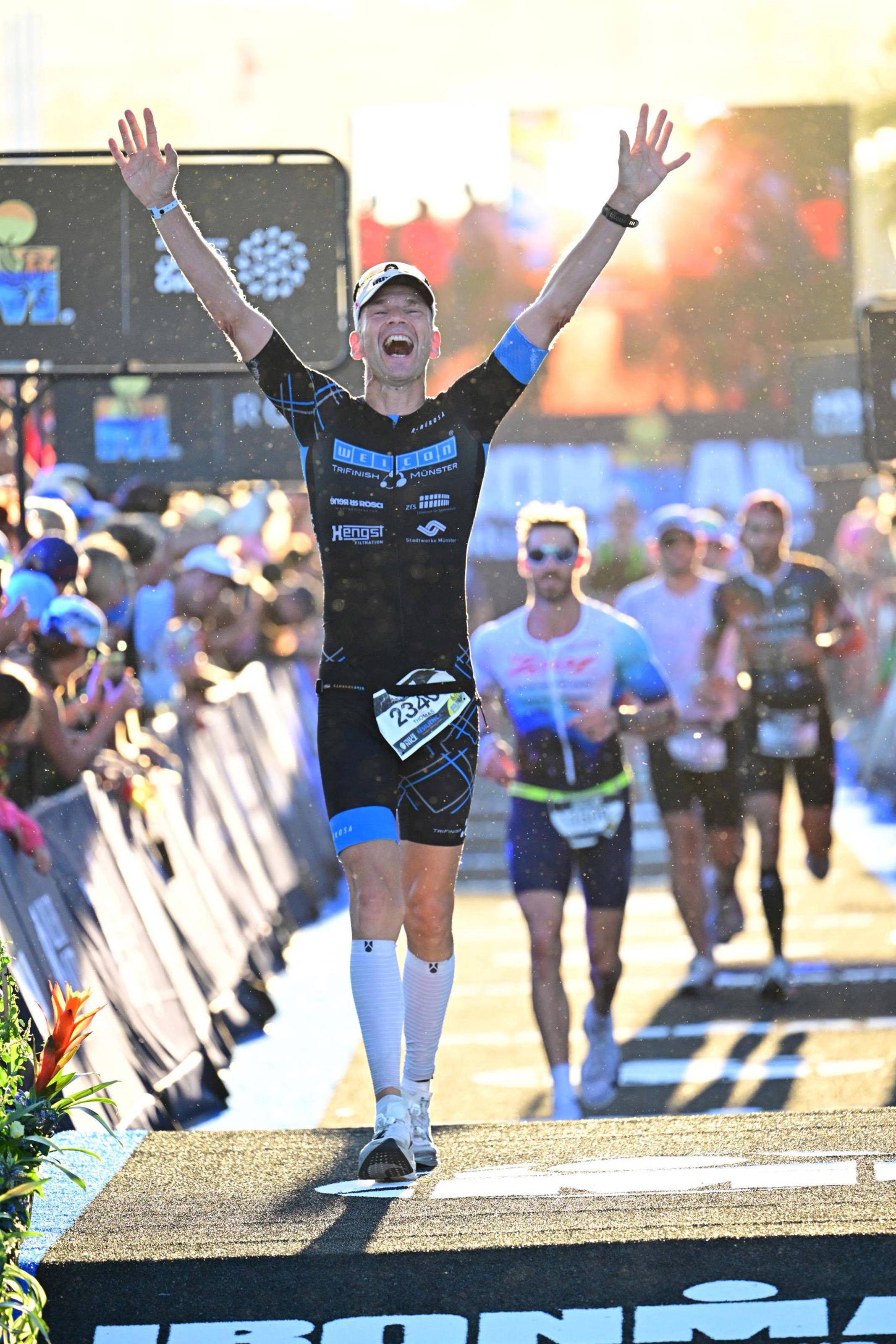 323 m FPIX ST 1026446068 DIGITAL HIGHRES 9498 236791 74146364